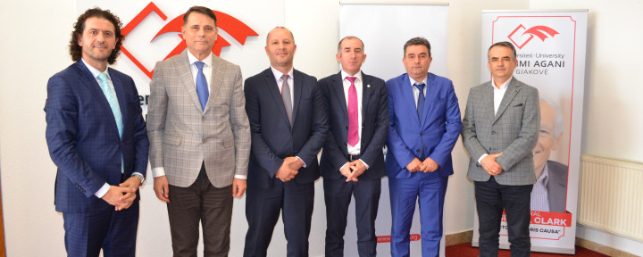 U.D. rektori Hashani pret në takim zyrtar rektorët e universiteteve publike të Kosovës